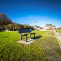 Banc de ville en matériau recyclé